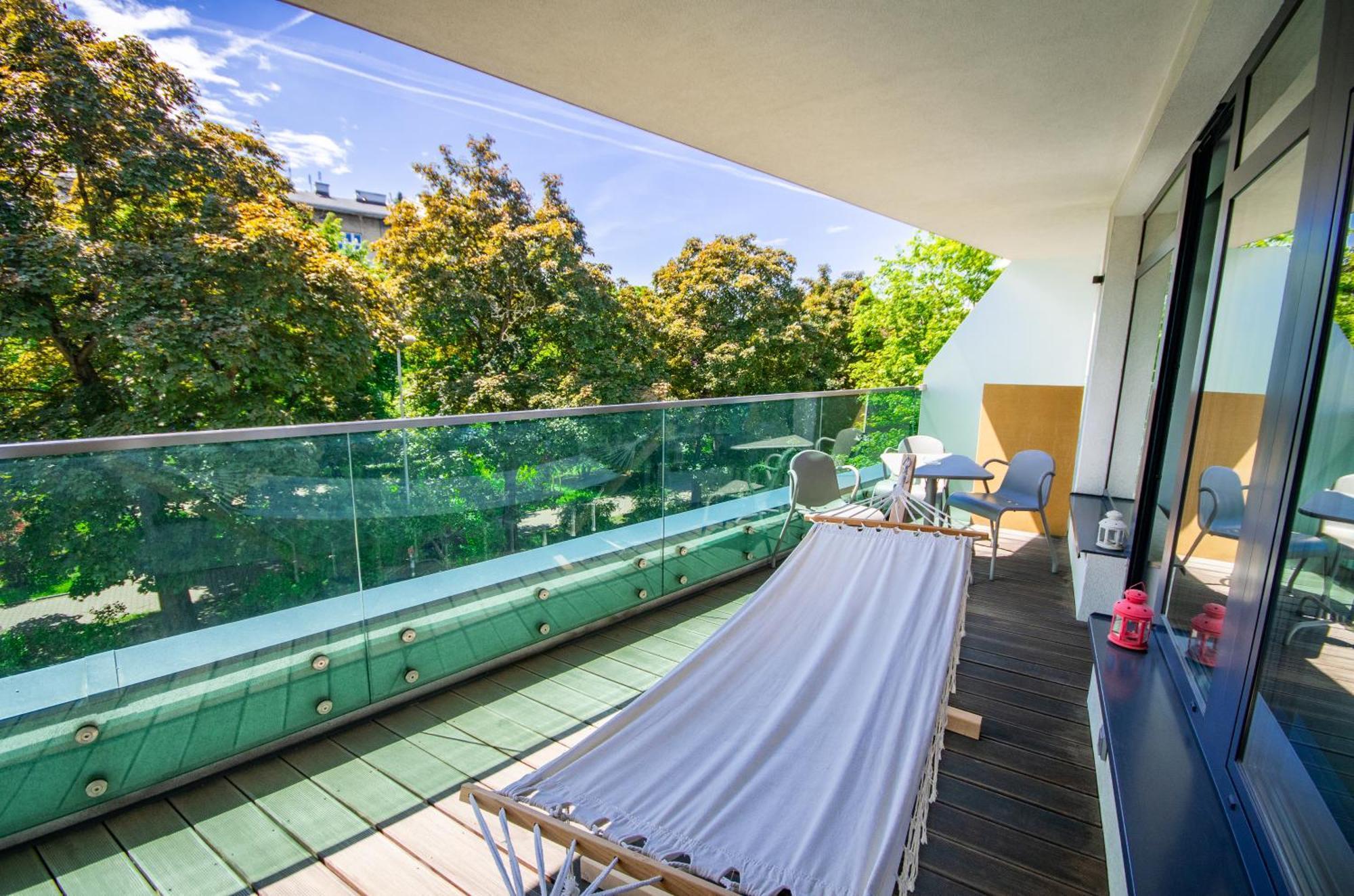 Inpoint Spacious Apartments Near Main Square & Kazimierz District Krakow Exterior photo